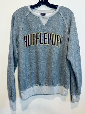 Harry Potter Hufflepuff Crewneck Sweatshirt Gray Universal Studios Medium